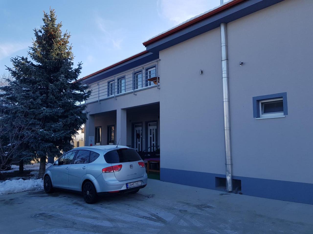 Ubytovanie House Galanta Eksteriør bilde